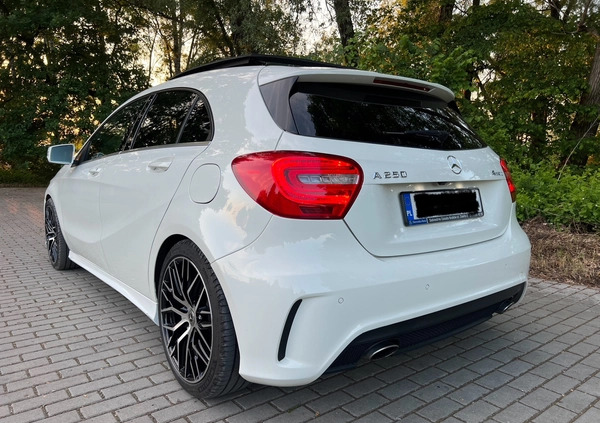 Mercedes-Benz Klasa A cena 69900 przebieg: 140000, rok produkcji 2015 z Kraków małe 667